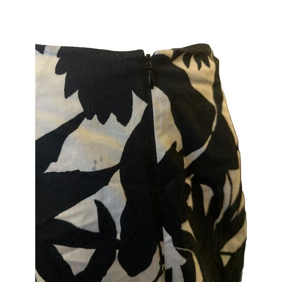 Cache Vintage Black & White Abstract Tropical Floral Wrap Skort, Women's Size 8 - Picture 4 of 6